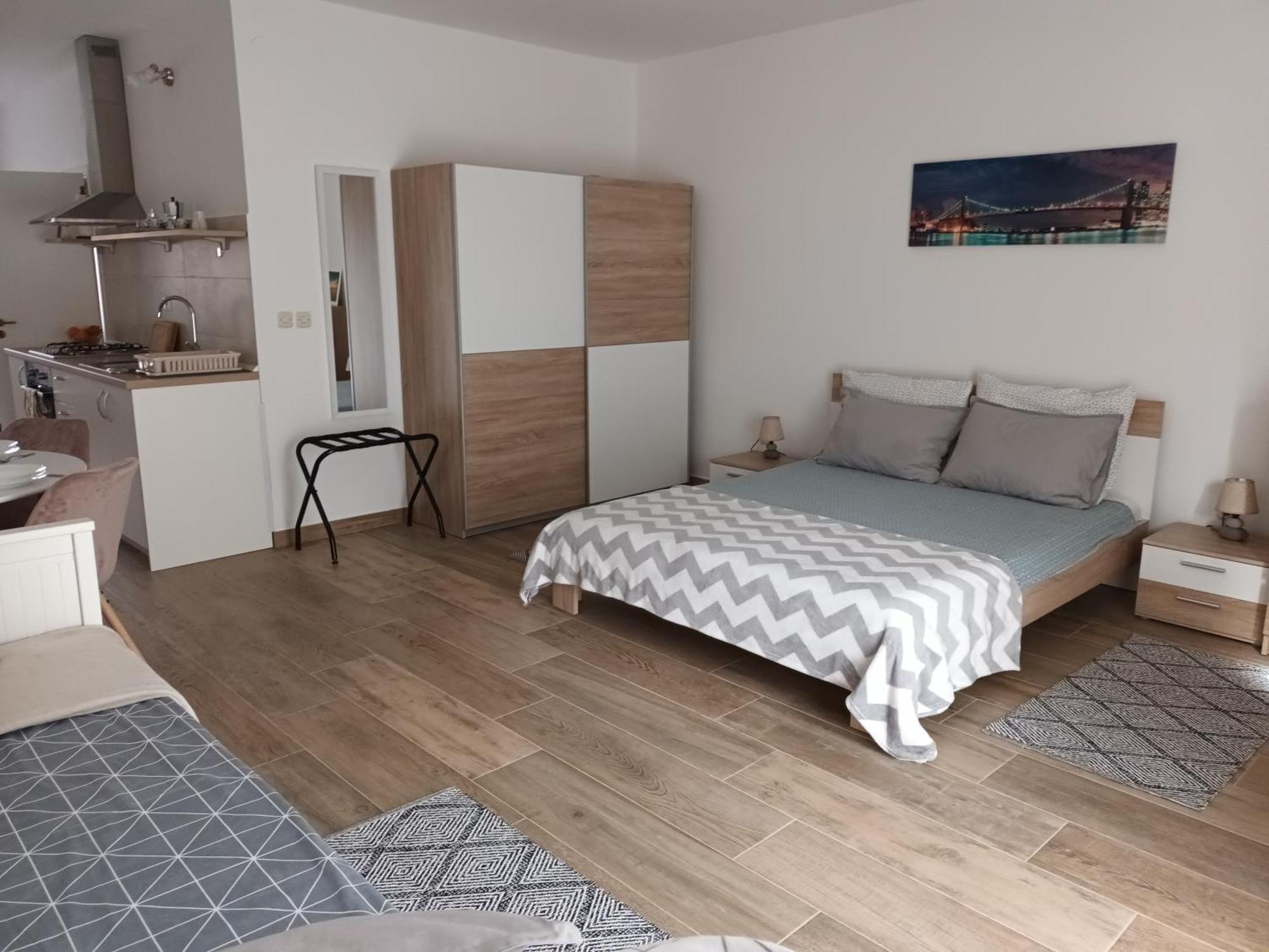 Studio Apartman Dori Pula Buitenkant foto