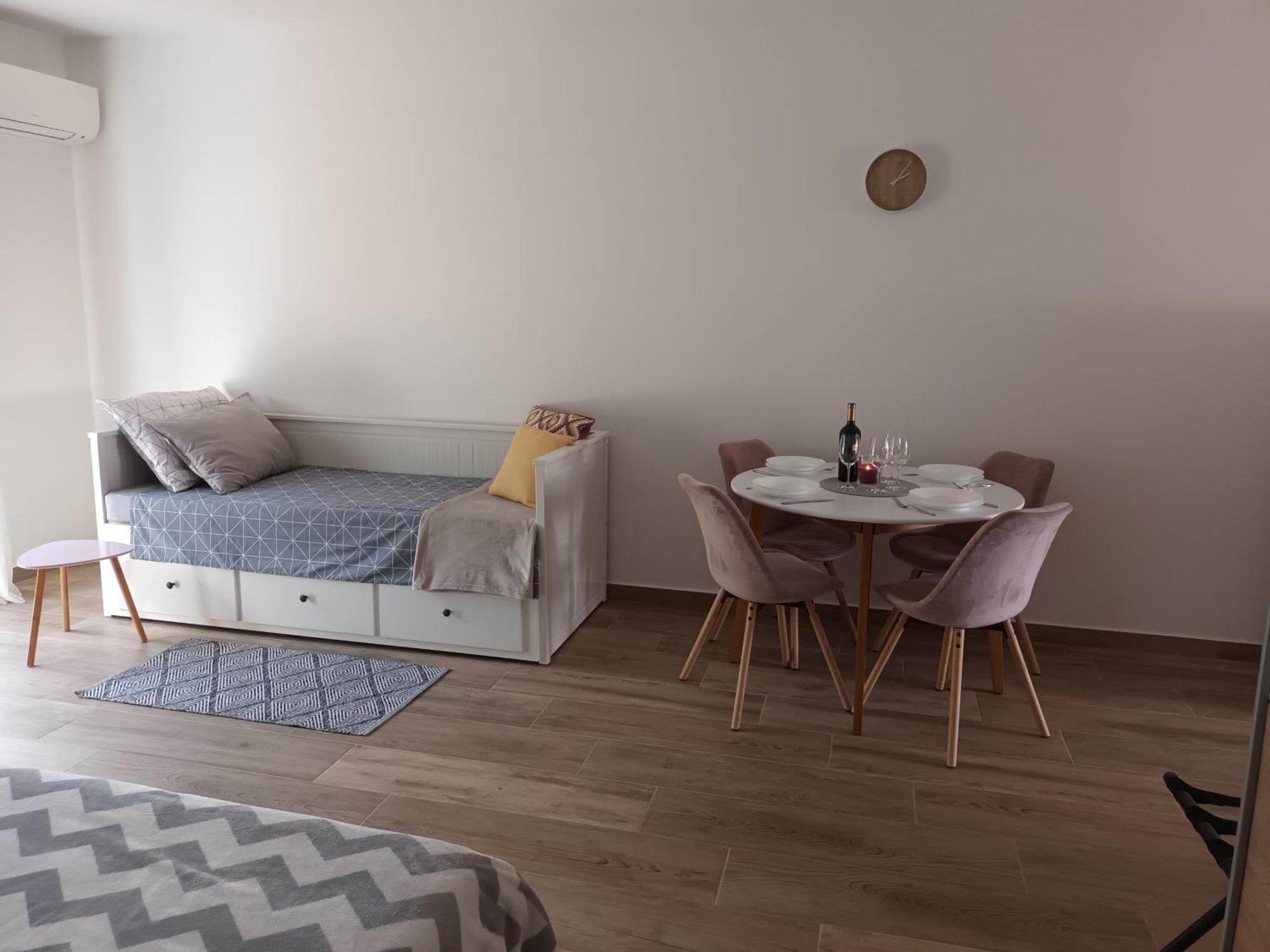 Studio Apartman Dori Pula Buitenkant foto